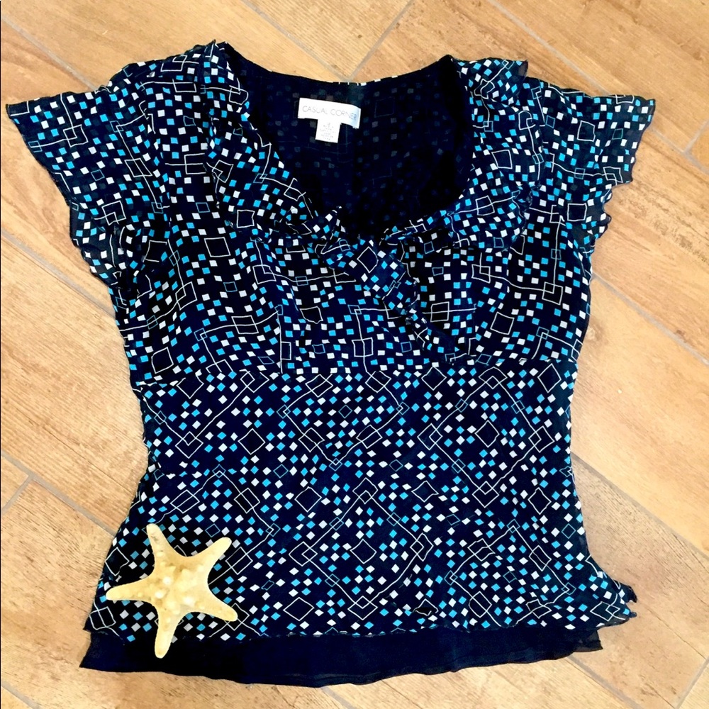 Casual corner size 12 short sleeve blouse